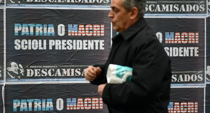 Propaganda del candidato a la presidencia argentina Daniel Scioli